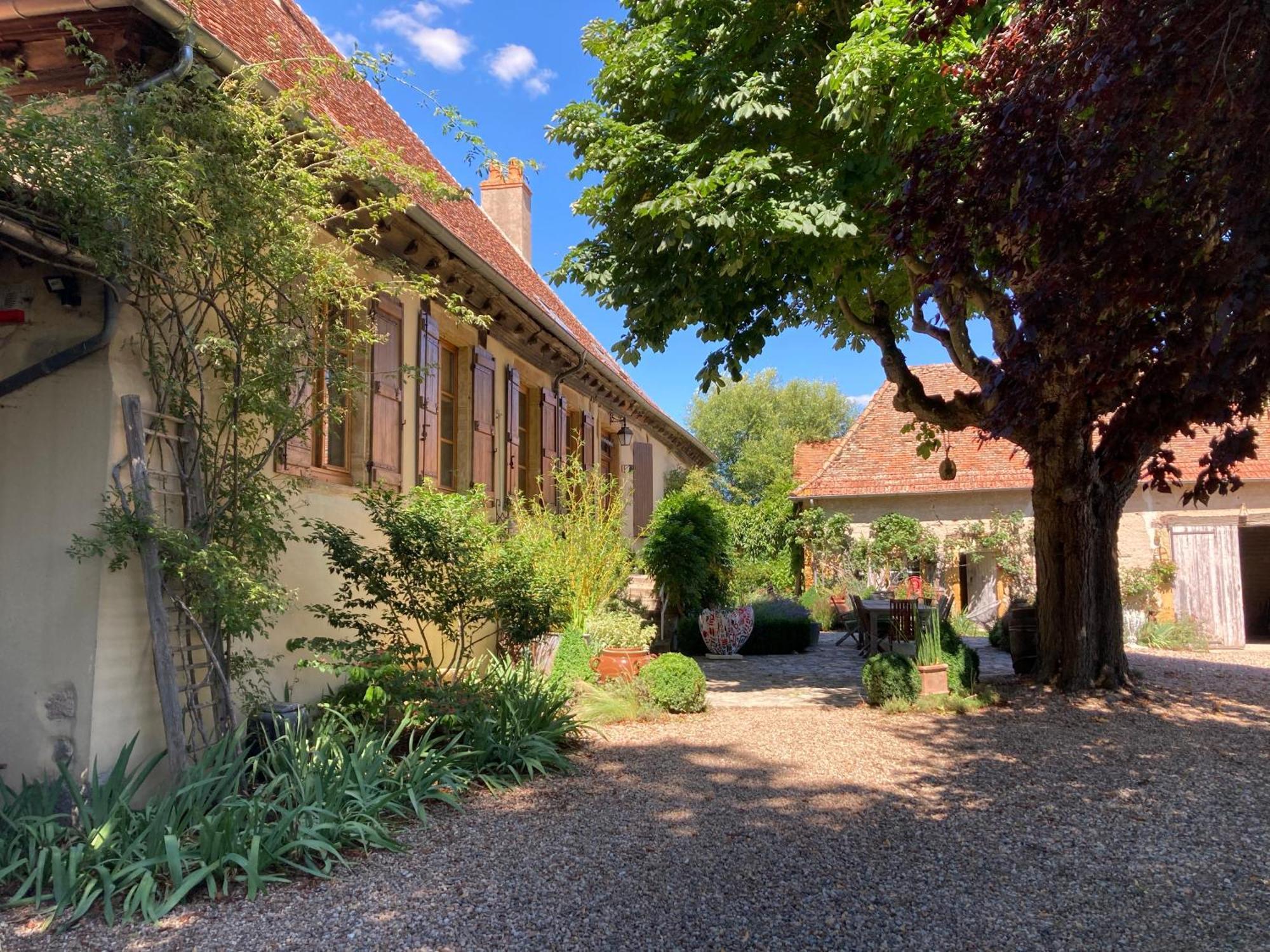 Les Jardins Des Soussilanges Bed & Breakfast Céron Eksteriør bilde