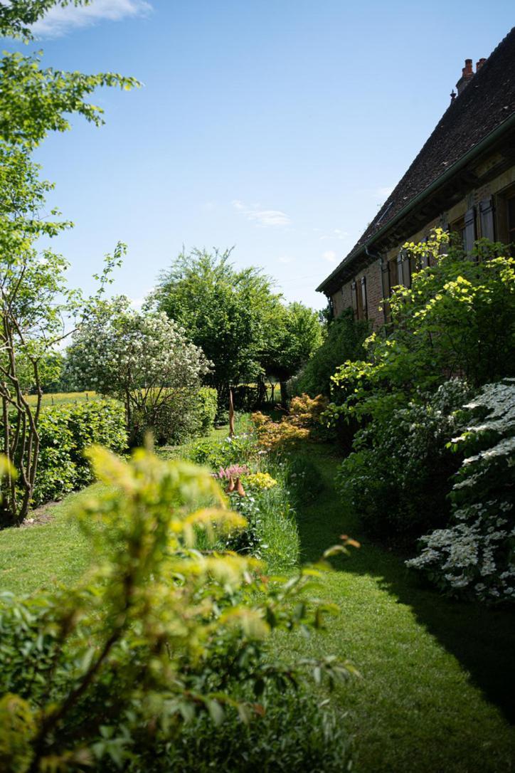 Les Jardins Des Soussilanges Bed & Breakfast Céron Eksteriør bilde