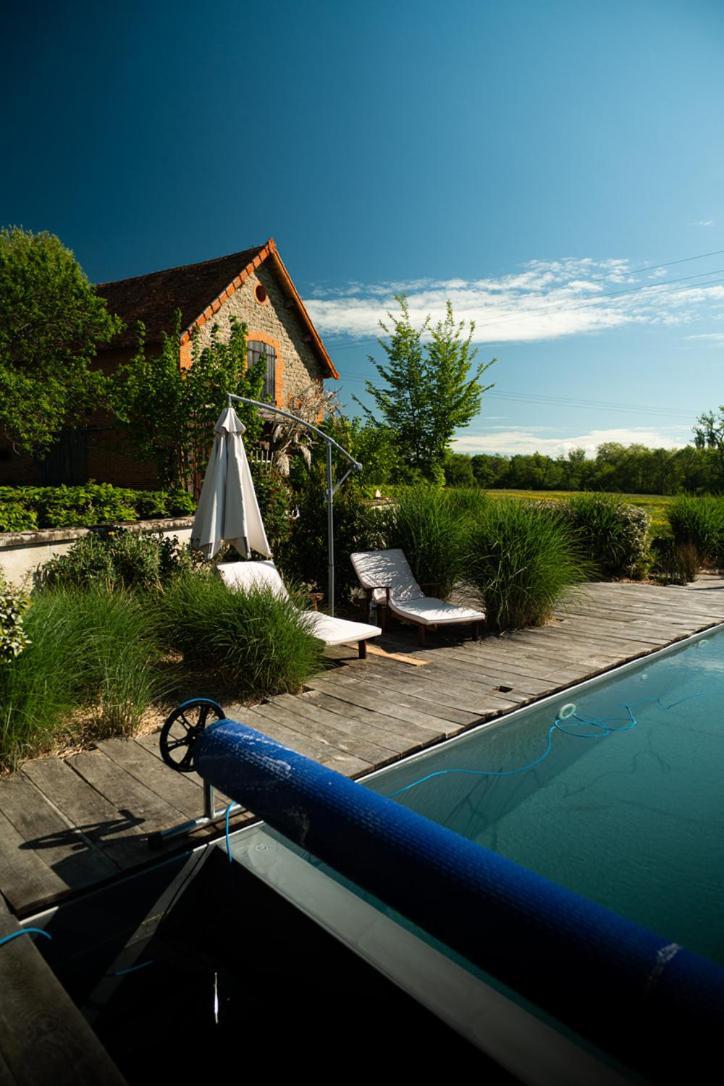 Les Jardins Des Soussilanges Bed & Breakfast Céron Eksteriør bilde